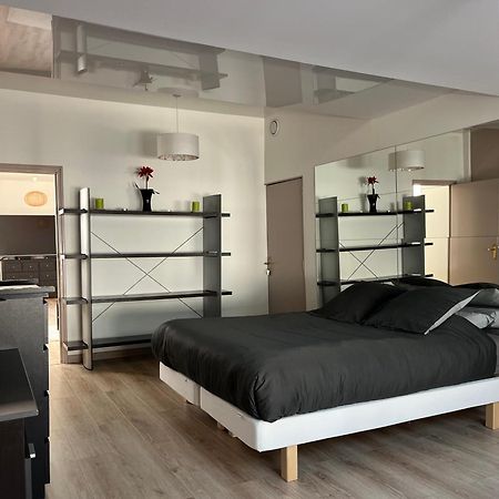 Le Faubourg Saint Martin Senlis Apartment Санлис Екстериор снимка